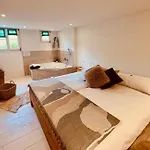 Joluksi - With Tub Apartment *